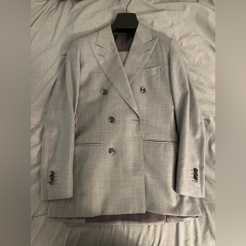 SUITSUPPLY Grey Double Breasted Suit SIZE 32R